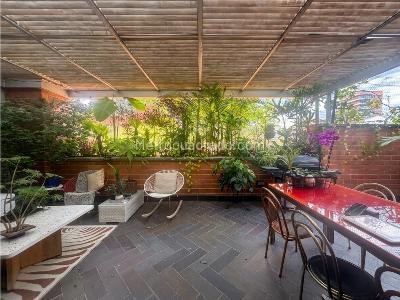 Apartamento de 2 alcobas en venta en El Poblado, Medellín, 92 m² · foto 3 de 17