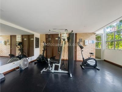 Apartamento de 2 alcobas en venta en El Poblado, Medellín, 92 m² · foto 16 de 17