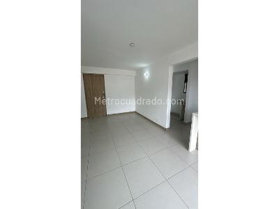 Apartamento de 2 alcobas en venta en Santa Ana, Bello, 58 m² · foto 2 de 19