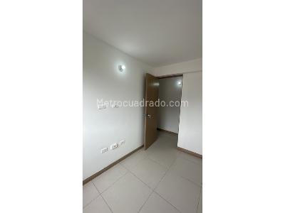 Apartamento de 2 alcobas en venta en Santa Ana, Bello, 58 m² · foto 8 de 19