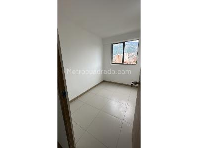 Apartamento de 2 alcobas en venta en Santa Ana, Bello, 58 m² · foto 13 de 19