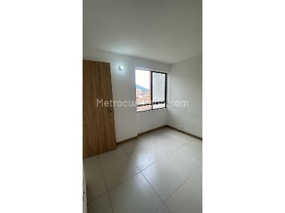 Apartamento de 2 alcobas en venta en Santa Ana, Bello, 58 m² · foto 14 de 19