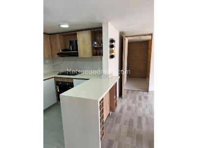 Apartamento de 3 alcobas en venta en El Trapiche, Bello, 73 m² · foto 4 de 10