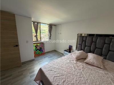 Apartamento de 3 alcobas en venta en El Trapiche, Bello, 73 m² · foto 8 de 10