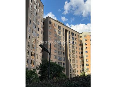 Apartamento de 3 alcobas en venta en El Trapiche, Bello, 73 m² · foto 9 de 10
