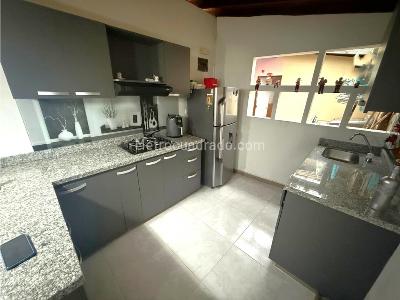 Apartamento de 3 alcobas en venta en Guayabal, Medellín, 115 m² · foto 4 de 16