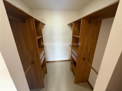Apartamento de 3 alcobas en venta en Las Lomitas, Sabaneta, 112 m² · foto 14 de 16