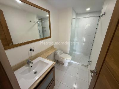 Apartamento de 3 alcobas en venta en Las Lomitas, Sabaneta, 112 m² · foto 15 de 16
