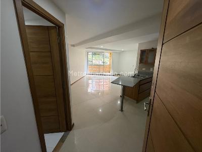 Apartamento de 3 alcobas en venta en Las Lomitas, Sabaneta, 112 m² · foto 4 de 16