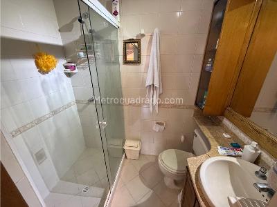 Casa de 3 alcobas en venta en Belen La Mota, Medellín, 186 m² · foto 14 de 20