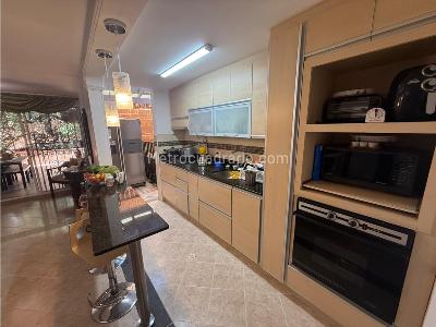 Casa de 3 alcobas en venta en Belen La Mota, Medellín, 186 m² · foto 7 de 20