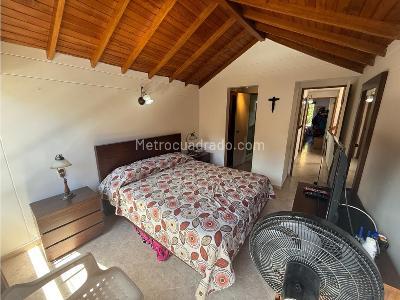 Casa de 3 alcobas en venta en Belen La Mota, Medellín, 186 m² · foto 9 de 20