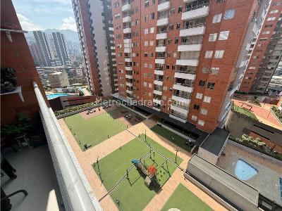 Apartamento de 3 alcobas en venta en Los Alcazares, Sabaneta, 77 m² · foto 10 de 15