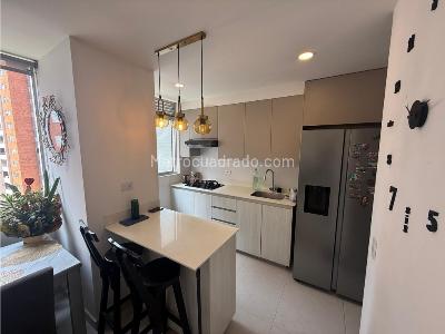 Apartamento de 3 alcobas en venta en Los Alcazares, Sabaneta, 77 m² · foto 5 de 15