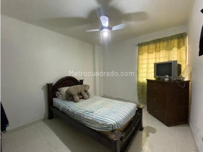 Apartamento de 3 alcobas en venta en Laureles, Medellín, 125 m² · foto 16 de 20