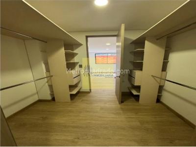 Apartamento de 3 alcobas en venta en Laureles, Medellín, 125 m² · foto 17 de 20