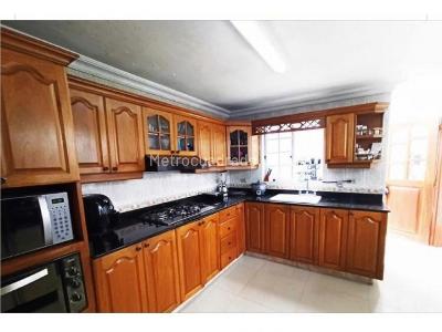 Apartamento de 4 alcobas en venta en Belen Nueva Villa De Aburra, Medellín, 255 m² · foto 2 de 8