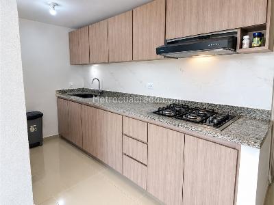 Apartamento de 3 alcobas en venta en El Salado, Ibagué, 54 m² · foto 2 de 12