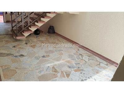 Casa de 3 alcobas en venta en Urdaneta, Neiva, 198 m² · foto 13 de 20