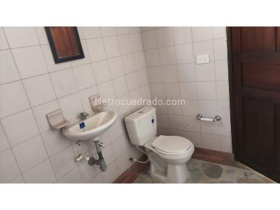 Casa de 3 alcobas en venta en Urdaneta, Neiva, 198 m² · foto 16 de 20