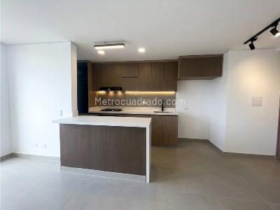 Apartamento de 2 alcobas en venta en Ditaires, Itagüí, 63 m² · foto 4 de 17