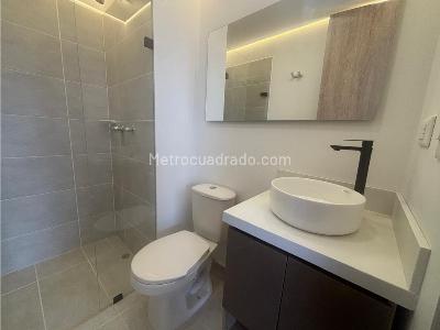 Apartamento de 2 alcobas en venta en Ditaires, Itagüí, 63 m² · foto 7 de 17