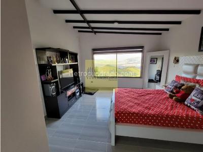 Apartamento de 3 alcobas en venta en Belen, Medellín, 400 m² · foto 7 de 20