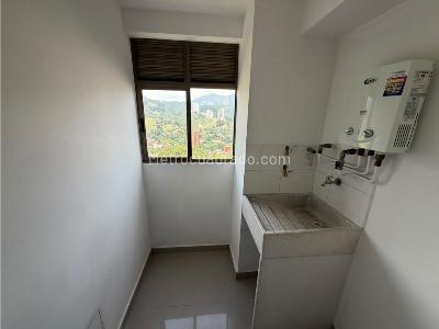 Apartamento de 3 alcobas en venta en La Doctora, Sabaneta, 72 m² · foto 12 de 13