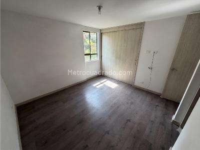 Apartamento de 3 alcobas en venta en La Doctora, Sabaneta, 72 m² · foto 4 de 13