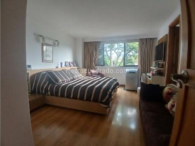 Apartamento de 3 alcobas en venta en El Poblado, Medellín, 134 m² · foto 18 de 20