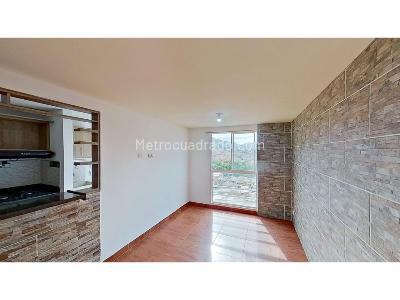 Apartamento de 2 alcobas en venta en Bellavista, Bello, 38 m² · foto 2 de 13