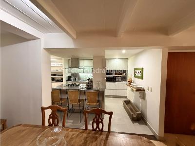 Apartamento de 4 alcobas en venta en El Poblado, Medellín, 156 m² · foto 5 de 20