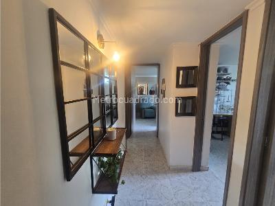 Apartamento de 3 alcobas en venta en El Poblado, Medellín, 74 m² · foto 8 de 19