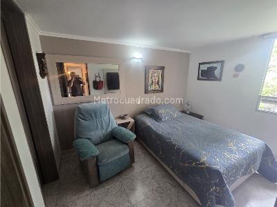 Apartamento de 3 alcobas en venta en El Poblado, Medellín, 74 m² · foto 13 de 19