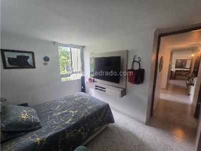 Apartamento de 3 alcobas en venta en El Poblado, Medellín, 74 m² · foto 14 de 19