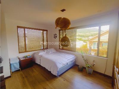 Casa de 4 alcobas en venta en Casco Urbano, La Calera, 300 m² · foto 8 de 17