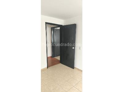 Apartamento de 4 alcobas en venta en Puentelargo, Bogotá, 103 m² · foto 13 de 19