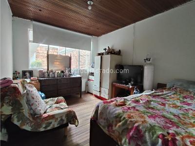 Casa de 5 alcobas en venta en Kennedy Central, Bogotá, 186 m² · foto 12 de 16