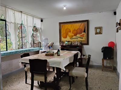 Casa de 5 alcobas en venta en Kennedy Central, Bogotá, 186 m² · foto 3 de 16