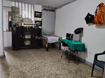 Casa de 5 alcobas en venta en Kennedy Central, Bogotá, 186 m² · foto 4 de 16