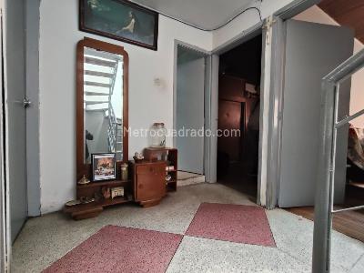 Casa de 5 alcobas en venta en Kennedy Central, Bogotá, 186 m² · foto 8 de 16