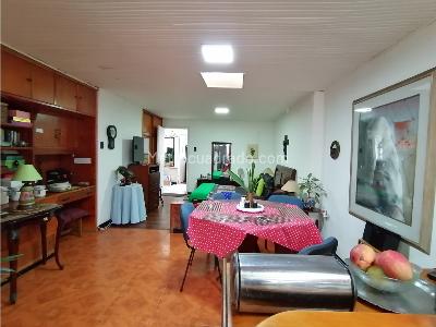 Casa de 5 alcobas en venta en Palermo, Bogotá, 418 m² · foto 10 de 20