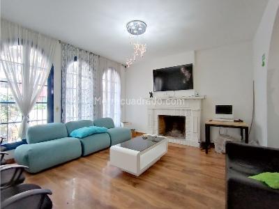 Casa de 5 alcobas en venta en San Luis, Bogotá, 297 m² · foto 6 de 20
