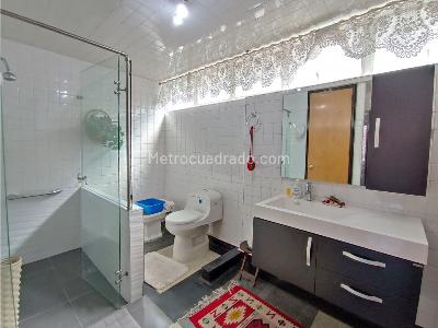 Apartamento de 3 alcobas en venta en Teusaquillo, Bogotá, 140 m² · foto 13 de 15