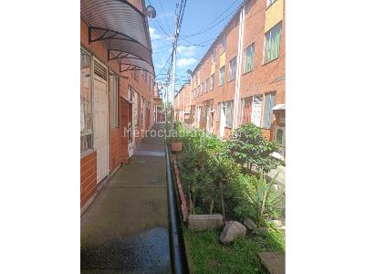 Casa en venta en Tierra Buena, Bogotá · foto 2 de 13