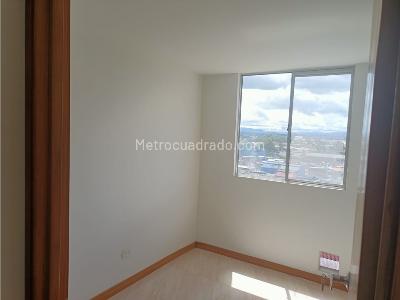 Apartamento en venta en Fontibon San Pablo, Bogotá · foto 6 de 13