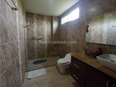 Casa de 4 alcobas en venta en Sevilla Campestre, Montería, 300 m² · foto 10 de 12