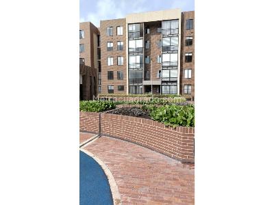 Apartamento de 2 alcobas en venta en Funza, Funza, 61 m² · foto 2 de 17