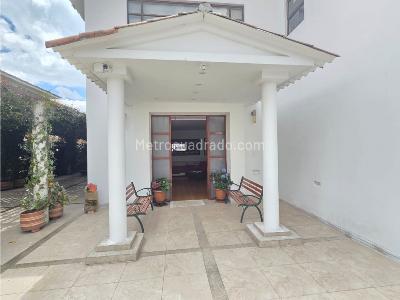 Casa de 4 alcobas en venta en Funza, Funza, 300 m² · foto 17 de 20
