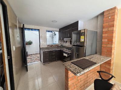 Casa de 4 alcobas en venta en El Hato, Funza, 59 m² · foto 4 de 18
